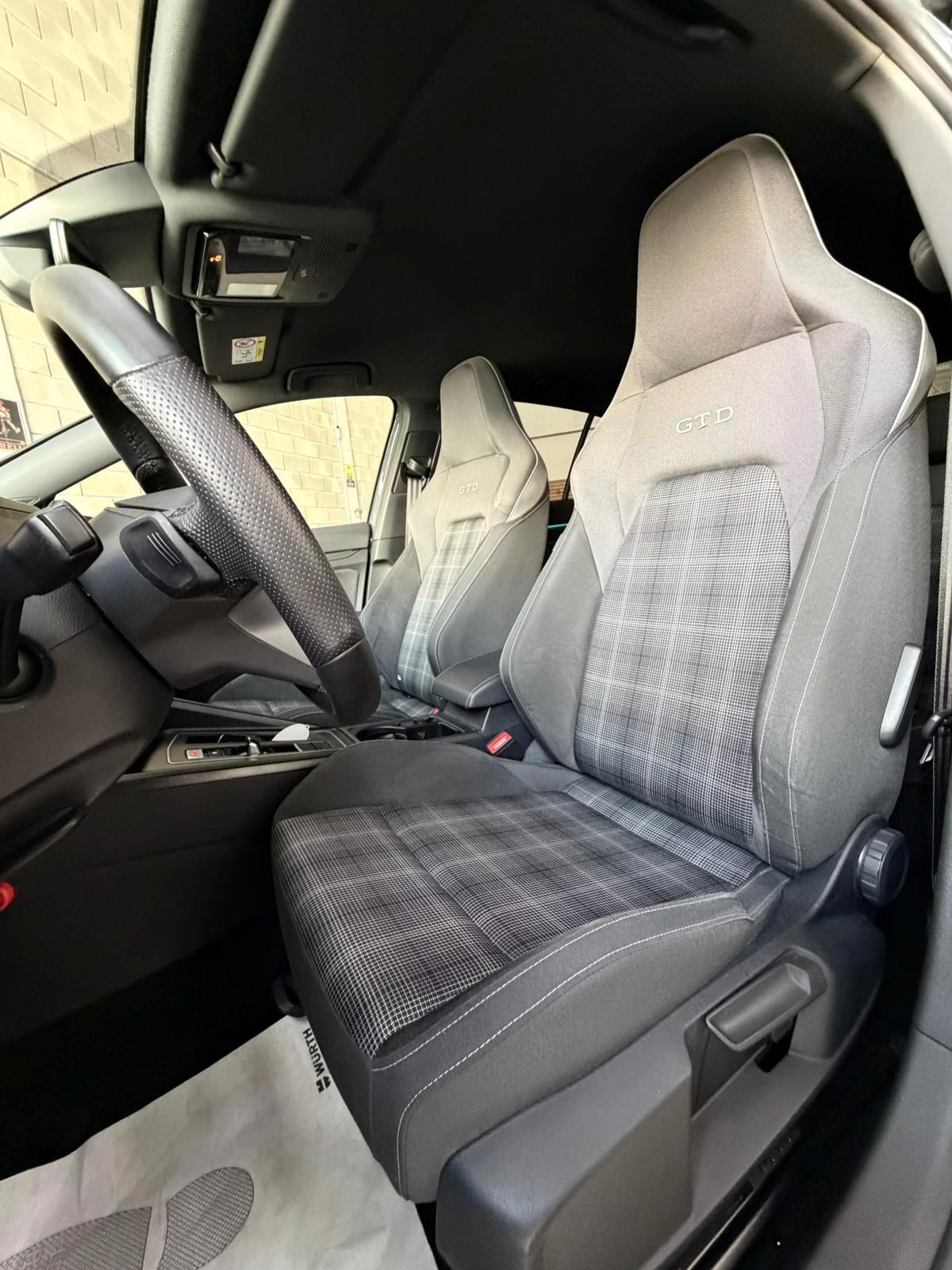 Volkswagen Golf 2.0 GTD - DSG GARANZIA