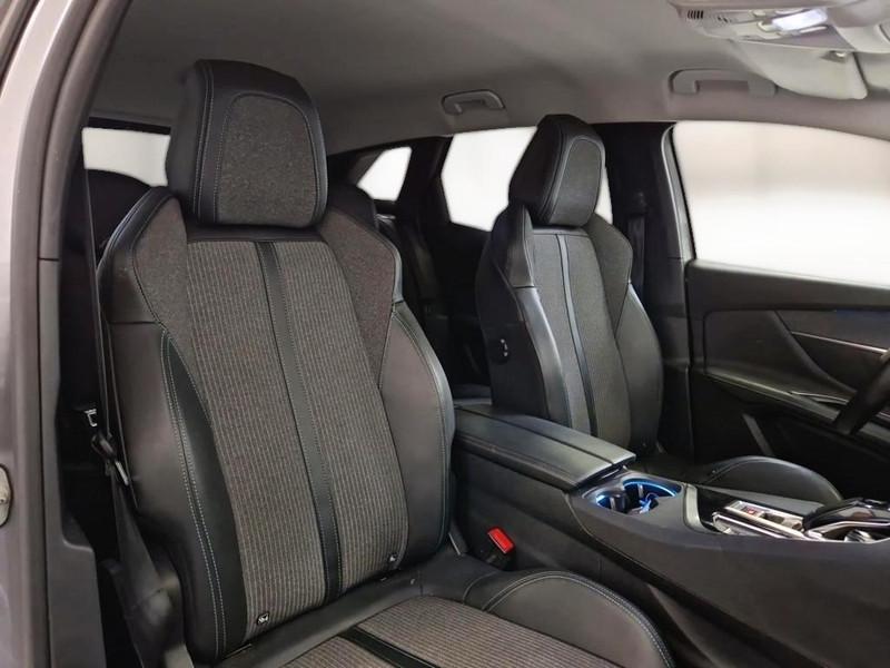PEUGEOT 3008 BlueHDI 130 EAT8 S/S Allure Pack