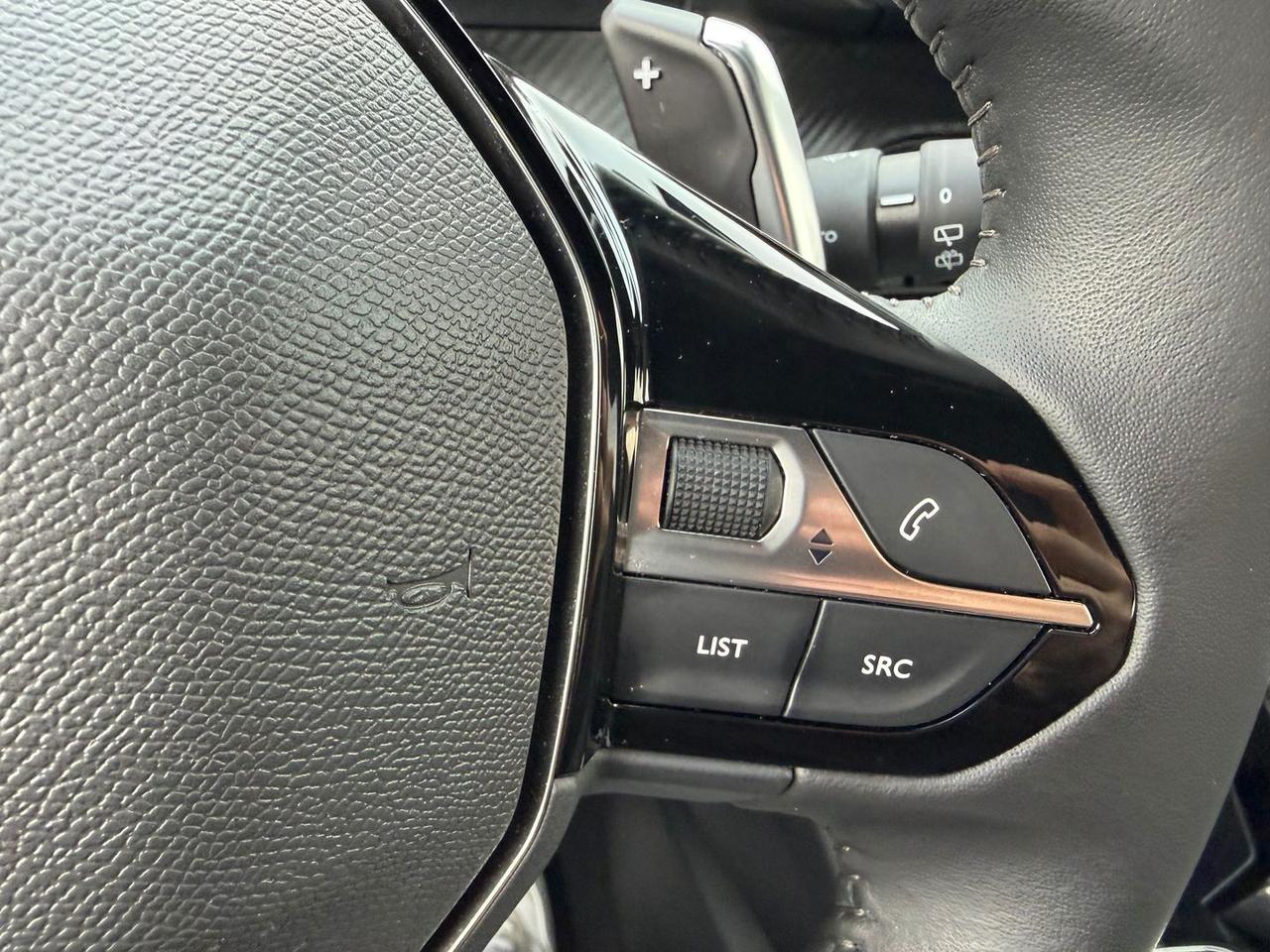 Peugeot 2008 1.5 Blue HDI 130 Allure Pack * #9123