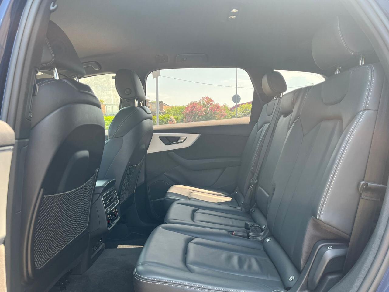 Audi Q7 50 TDI quattro tiptronic SPORT