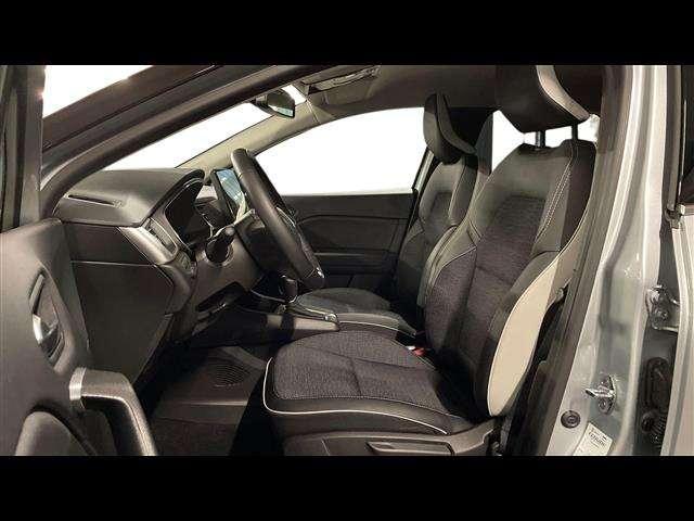 Renault Captur 1.6 E-Tech hybrid Techno Fast Track 145cv auto