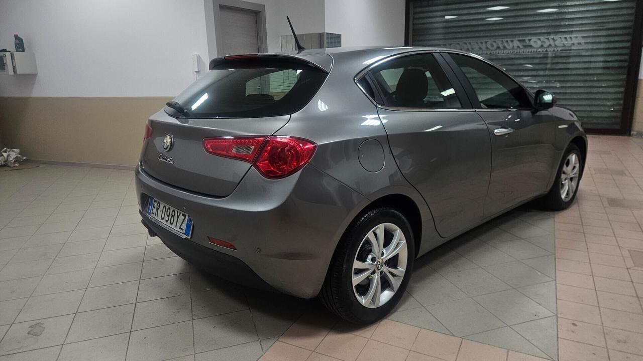 Alfa Romeo Giulietta 1.6 JTDm-2 105 CV Exclusive