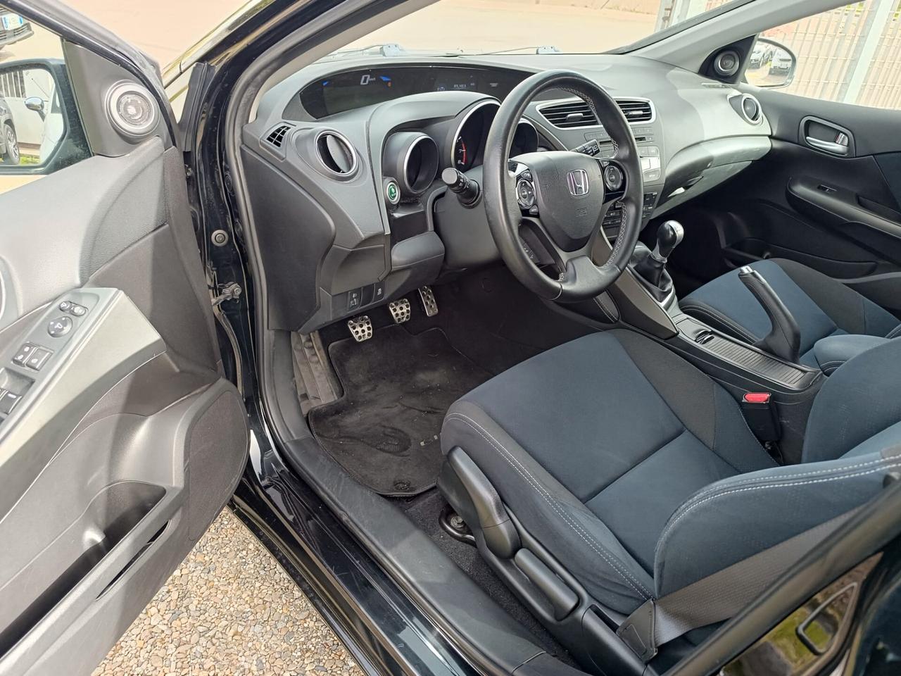 Honda Civic 1.4 i-VTEC Elegance