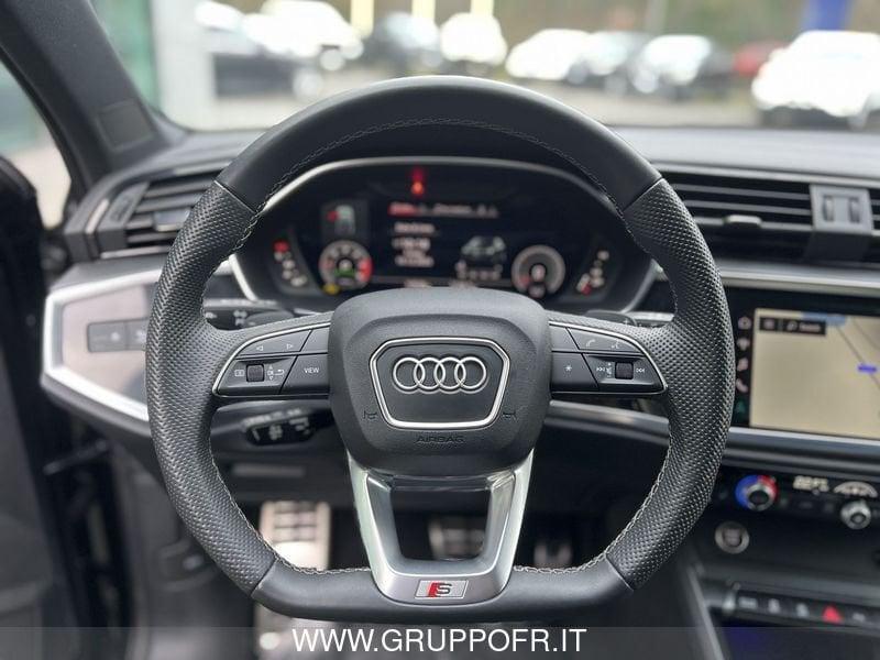 Audi Q3 35 TDI S tronic Identity Black