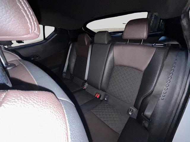 TOYOTA C-HR 1.8 Hybrid E-CVT Lounge