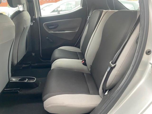 Lancia Ypsilon 0.9 TwinAir 85 CV 5 porte Metano Ecochic Gold