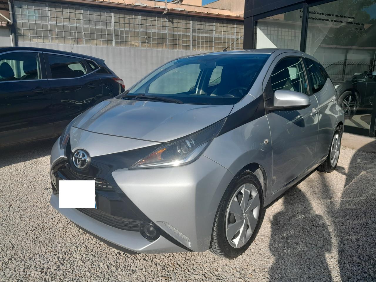 Toyota Aygo 1.0 VVT-i 69 CV 5 porte x-play TSS MMT