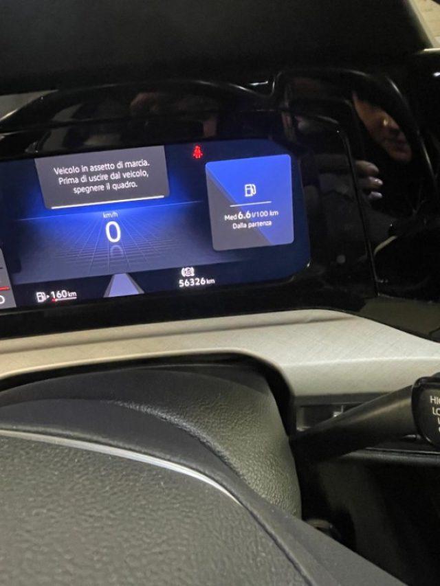 VOLKSWAGEN Golf 1.0 eTSI EVO DSG Life