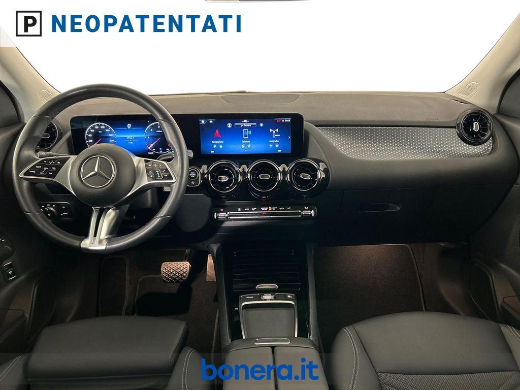 Mercedes GLA 180 180 D Advanced 8G-DCT