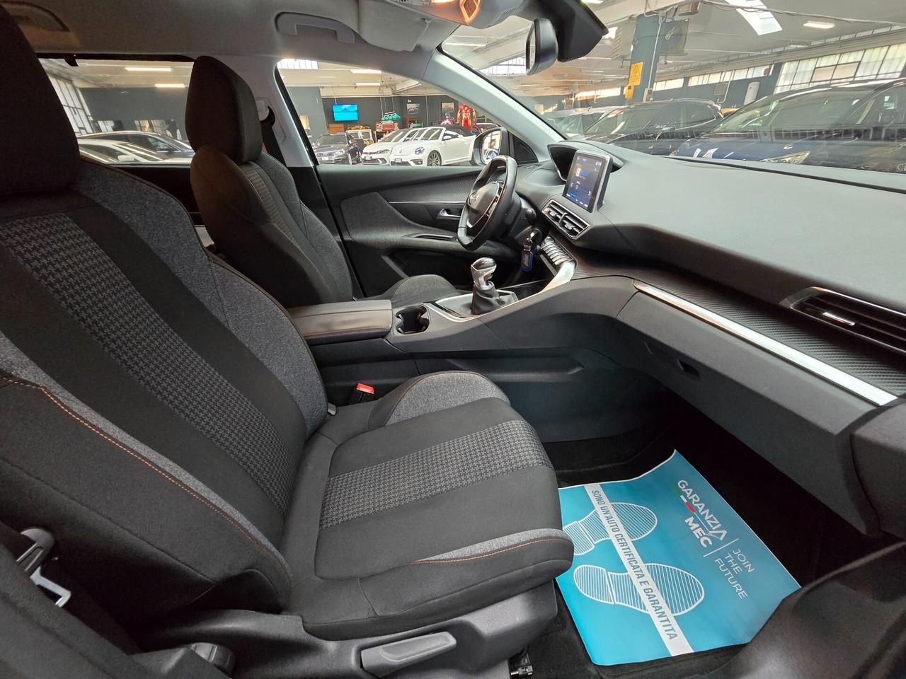 PEUGEOT 5008 ACTIVE 1.2 TURBO 7P