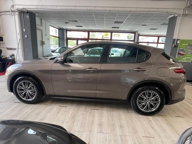 Alfa Romeo Stelvio 2.2 Turbodiesel 180 Cv At8 Super