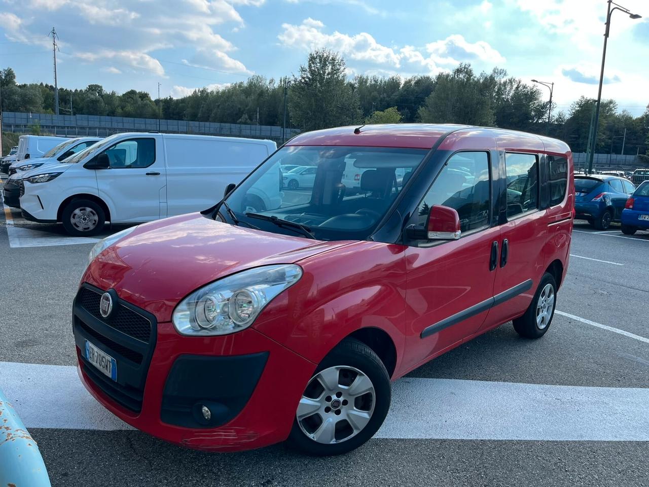 Fiat Doblo 1.6 Diesel 105 cv MJT Autocarro 5 Posti