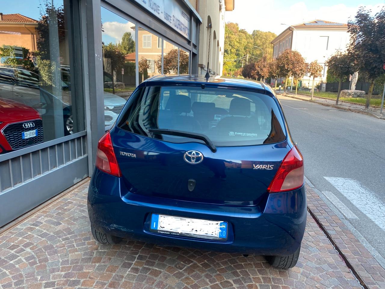 Toyota Yaris 1.0 5 porte Sol