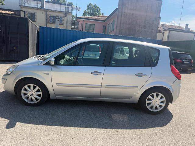 RENAULT Grand Scenic 1.9 dCi/130CV PlaySt.Port.