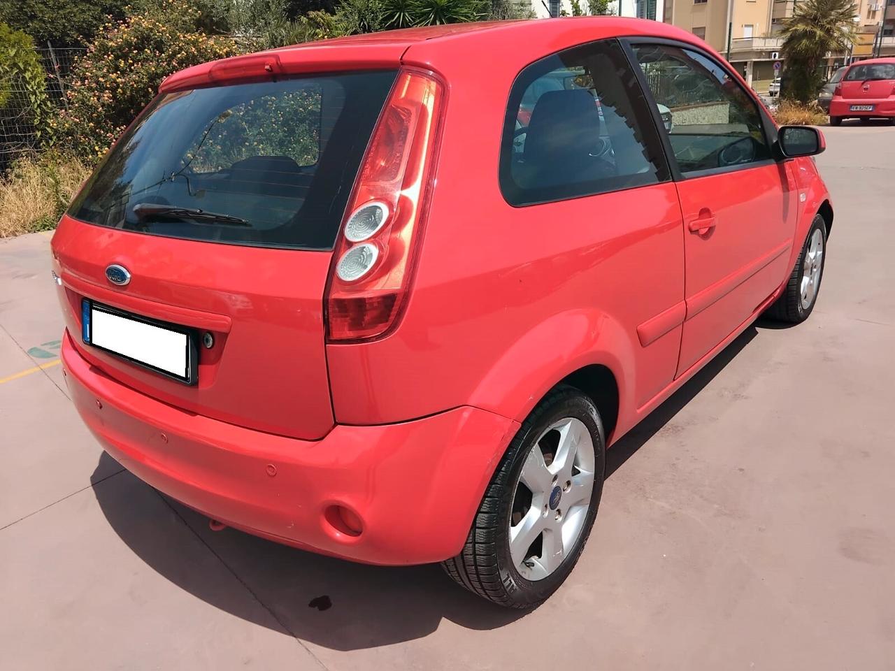 FORD FIESTA 1.2 TITANIUM CLIMA RADIO