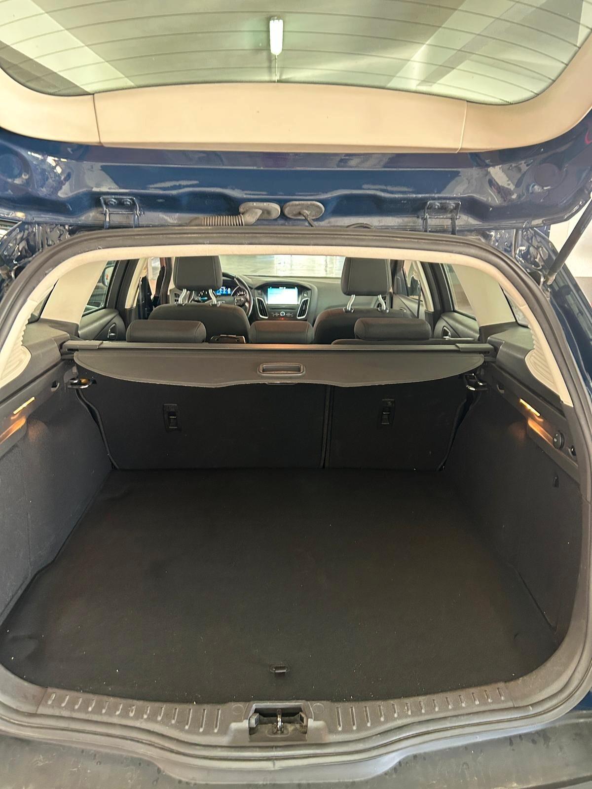 Ford Focus 1.5 TDCi 120 CV Start&Stop Powershift Titanium