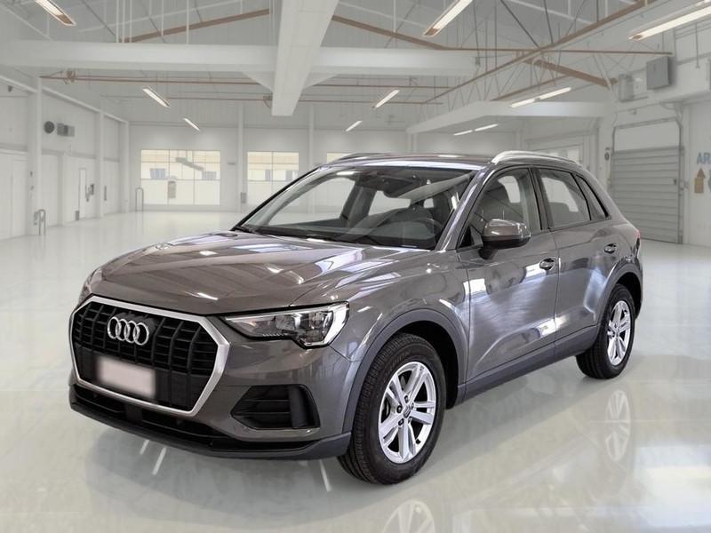 AUDI Q3 40 TDI quattro S tronic Business