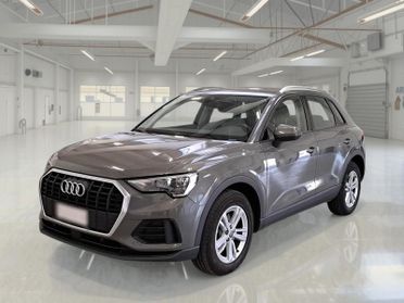 AUDI Q3 40 TDI quattro S tronic Business