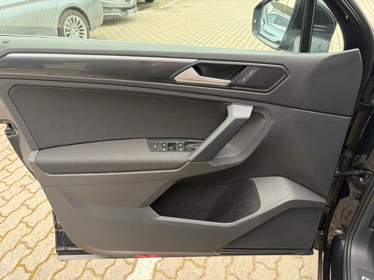 Volkswagen Tiguan 1.5 tsi R-Line Pack 150cv dsg