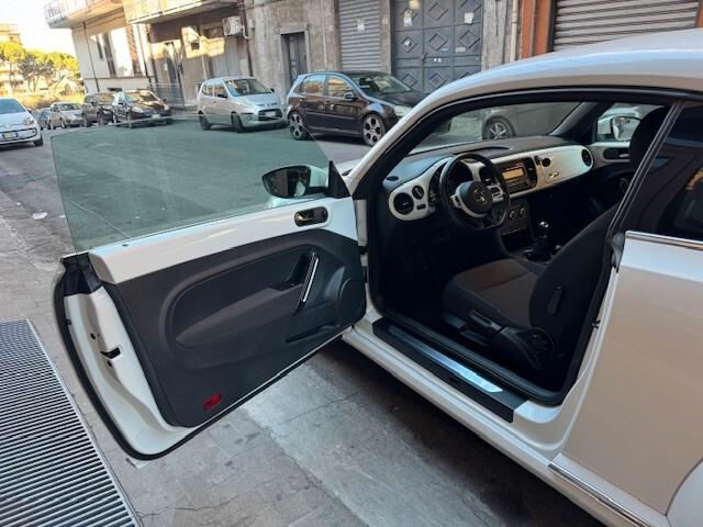 Volkswagen Maggiolino 1.6 TDI Design New Beetle