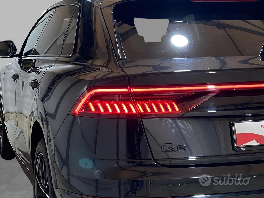 Audi Q8 55 3.0 tfsi mhev Sport quattro tiptronic