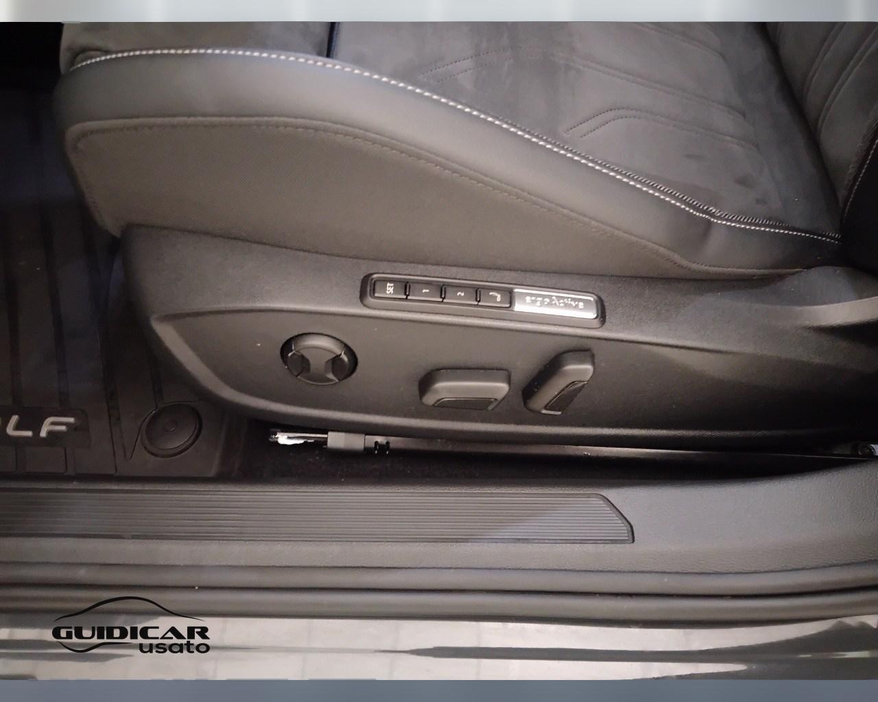 VOLKSWAGEN Golf VIII 2024 - Golf 1.5 tsi ehybrid Style 204cv dsg