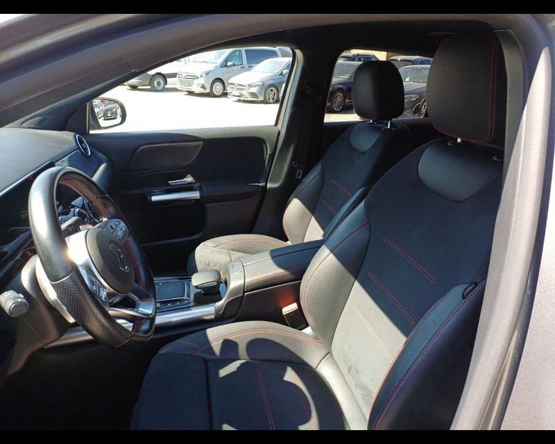 Mercedes-Benz GLA GLA 180 d Automatic Premium