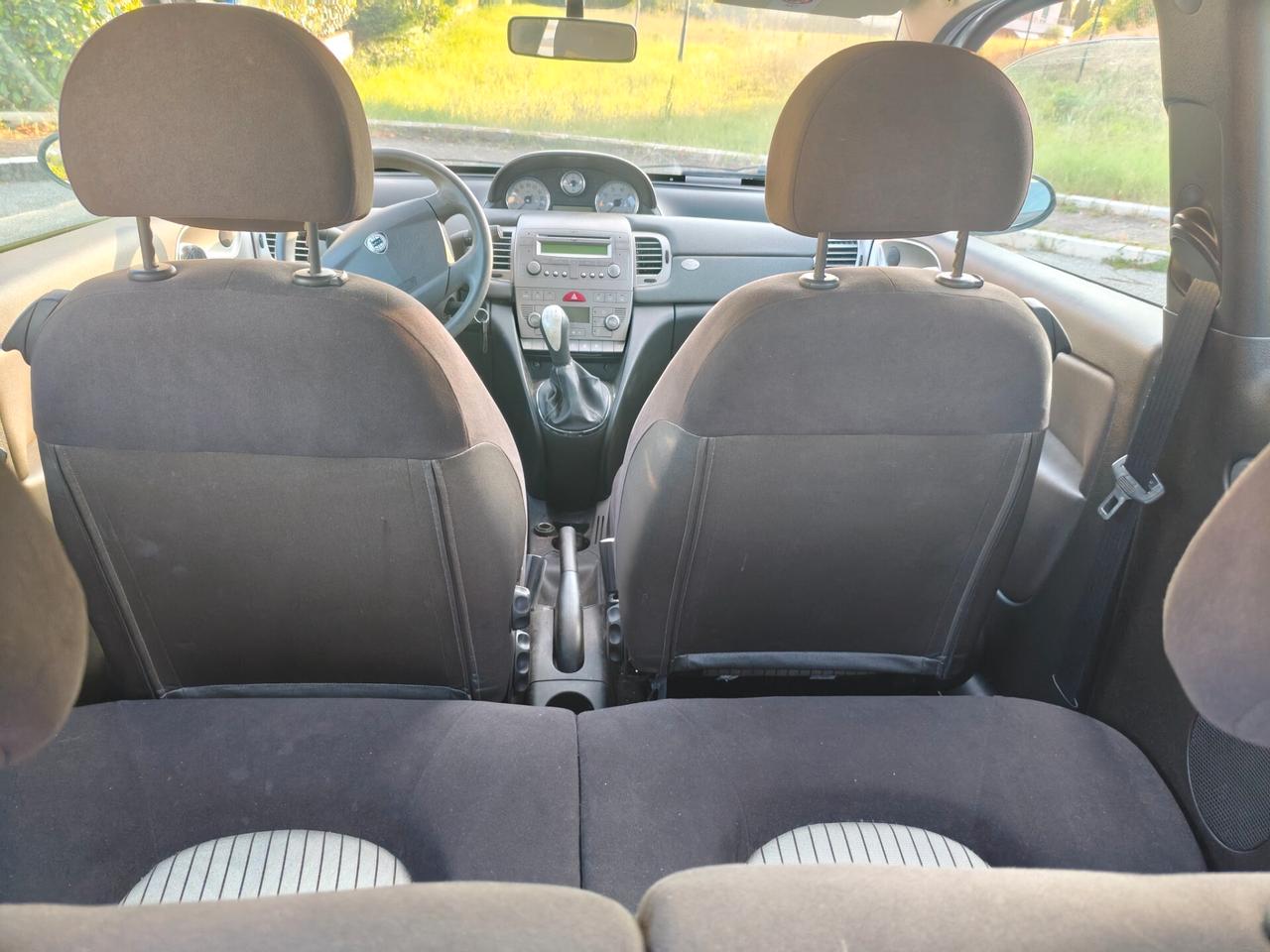 Lancia Ypsilon 1.3 diesel 115 000 km