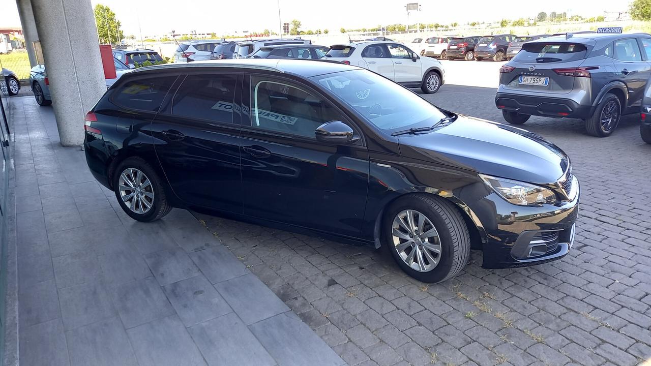 Peugeot 308 BlueHDi 100 S&S SW Style