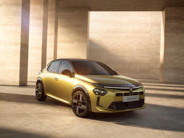 LANCIA Ypsilon Hybrid e-DCT HF Line