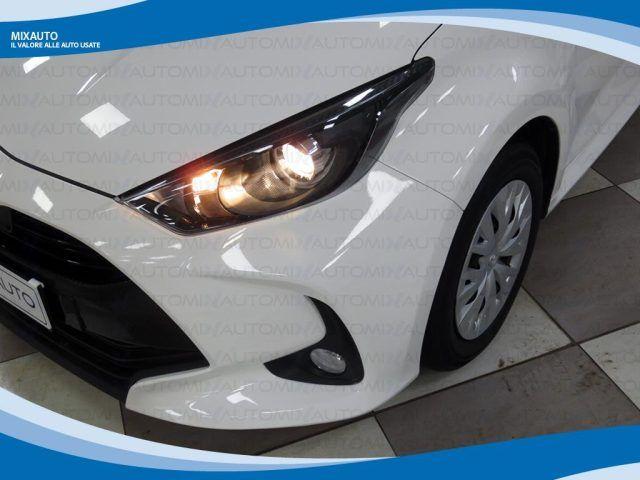 TOYOTA Yaris Hybrid 1.5 5 Porte Active AUT EU6