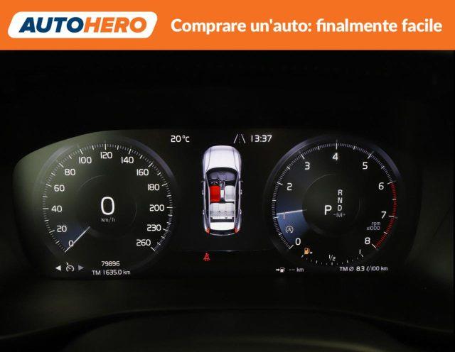 VOLVO XC40 T2 Geartronic Momentum Core