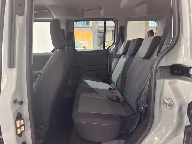 Ford Tourneo Courier 1.0 EcoBoost Titanium