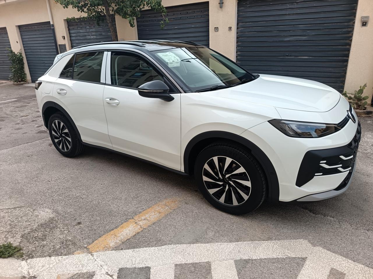 Volkswagen T-Roc 1.5 DSG Life Nuova da immatricolare