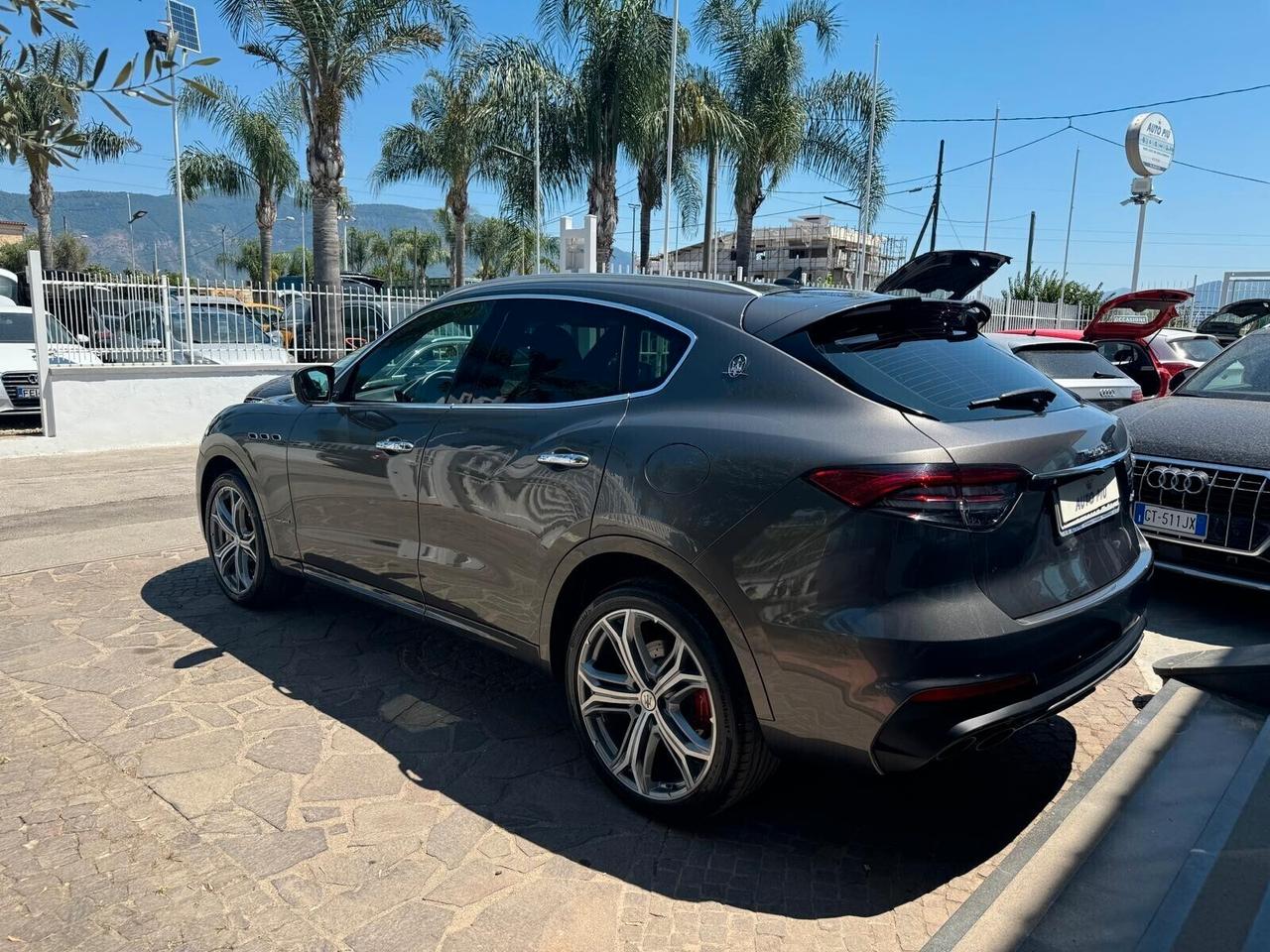 Maserati Levante VULCANO 3.0 V6 AWD Gransport ONE OF 150 ANNO 2020