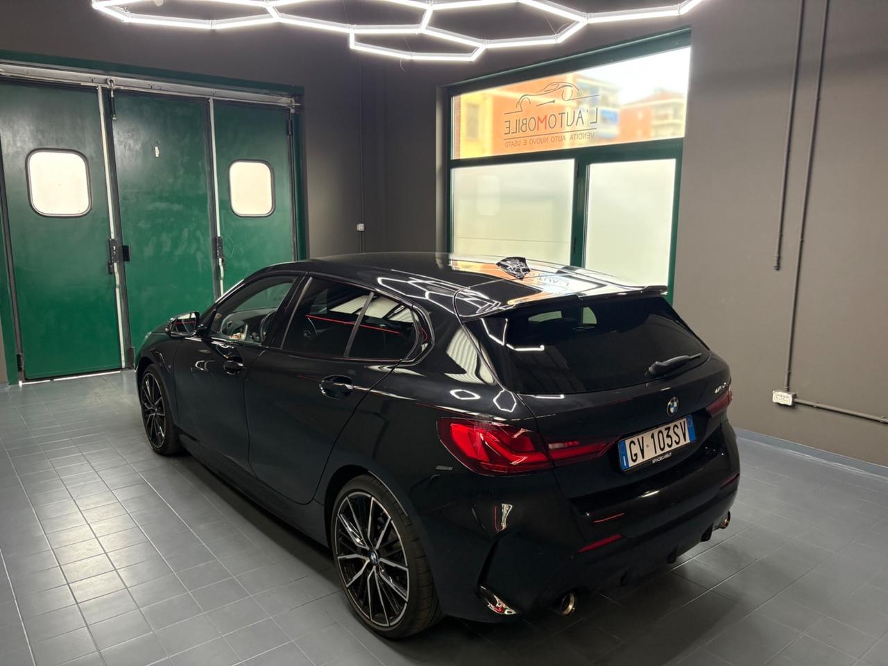 Bmw 118 120d xDrive 5p. Colorvision Edition