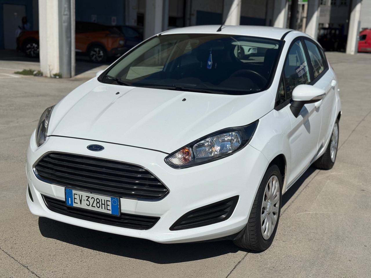 Ford Fiesta 1.2 60CV 5 porte Titanium unico pro. 30.000km