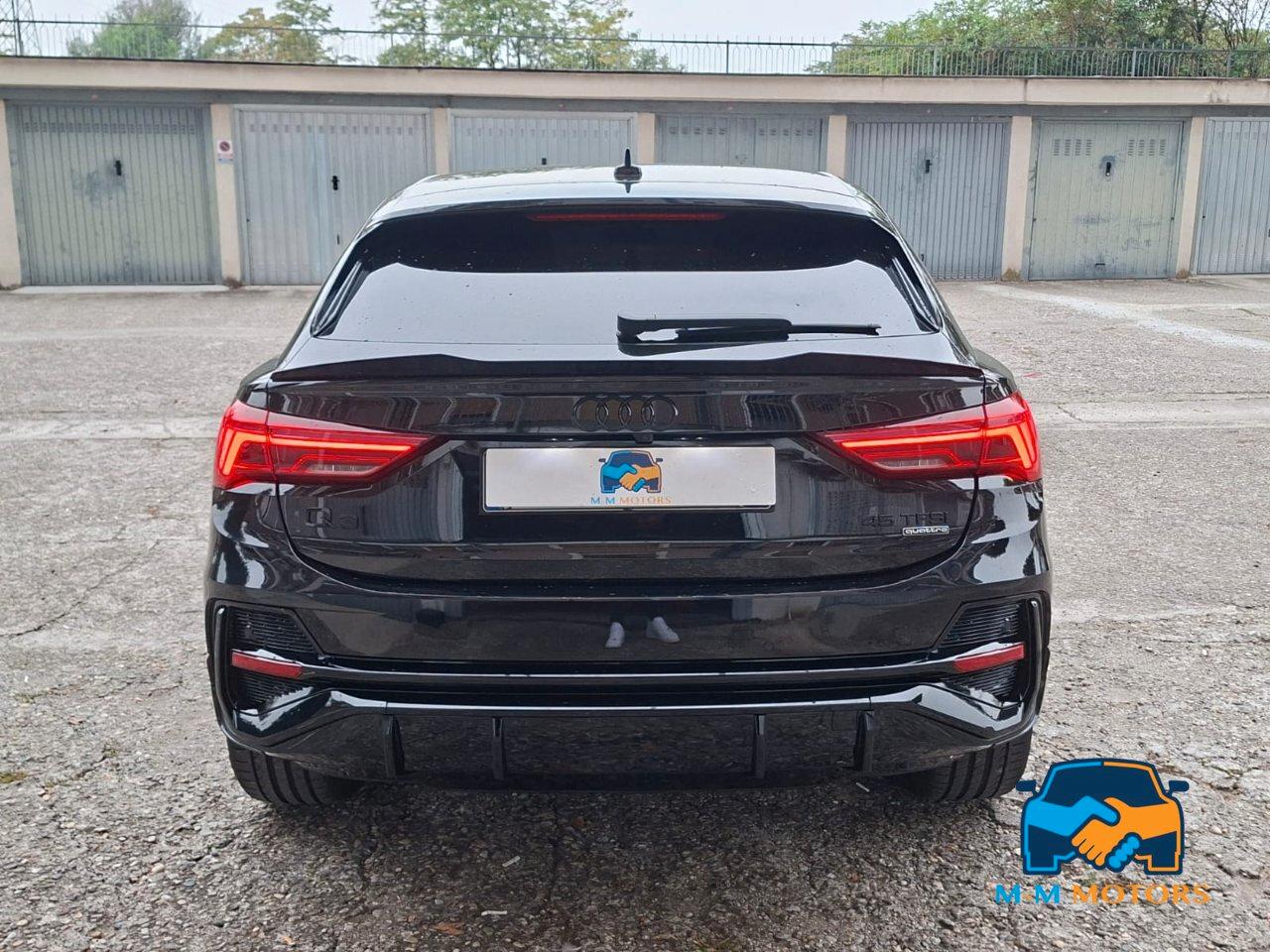 Audi Q3 Sportback 45 2.0 tfsi Identity Black quattro 245cv s.-tronic