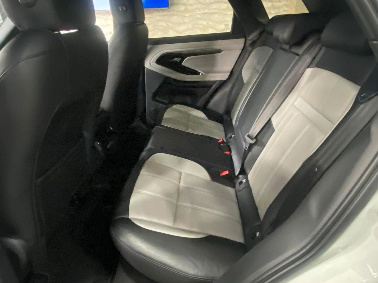 Land Rover Range Evoque 2.0D I4-L.Flw 150 CV R-Dynamic S