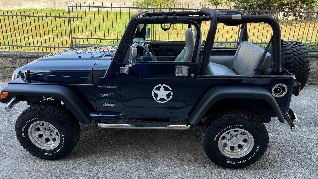 Jeep Wrangler 2.5 cat Soft top (EU)