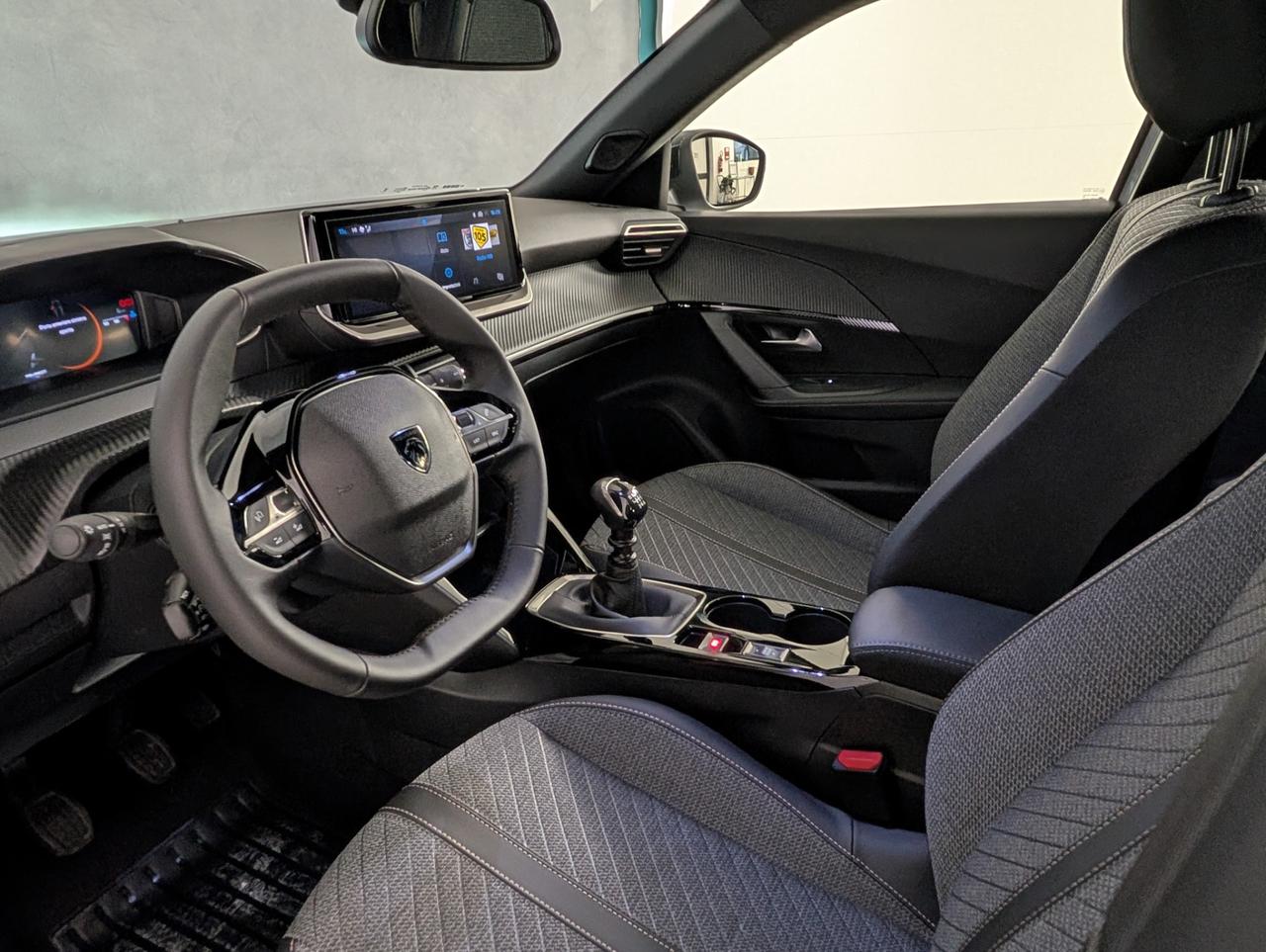 Peugeot 2008 1.2 puretech 100cv Allure