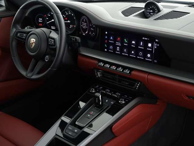 Porsche 992 coupe 3.0 carrera auto