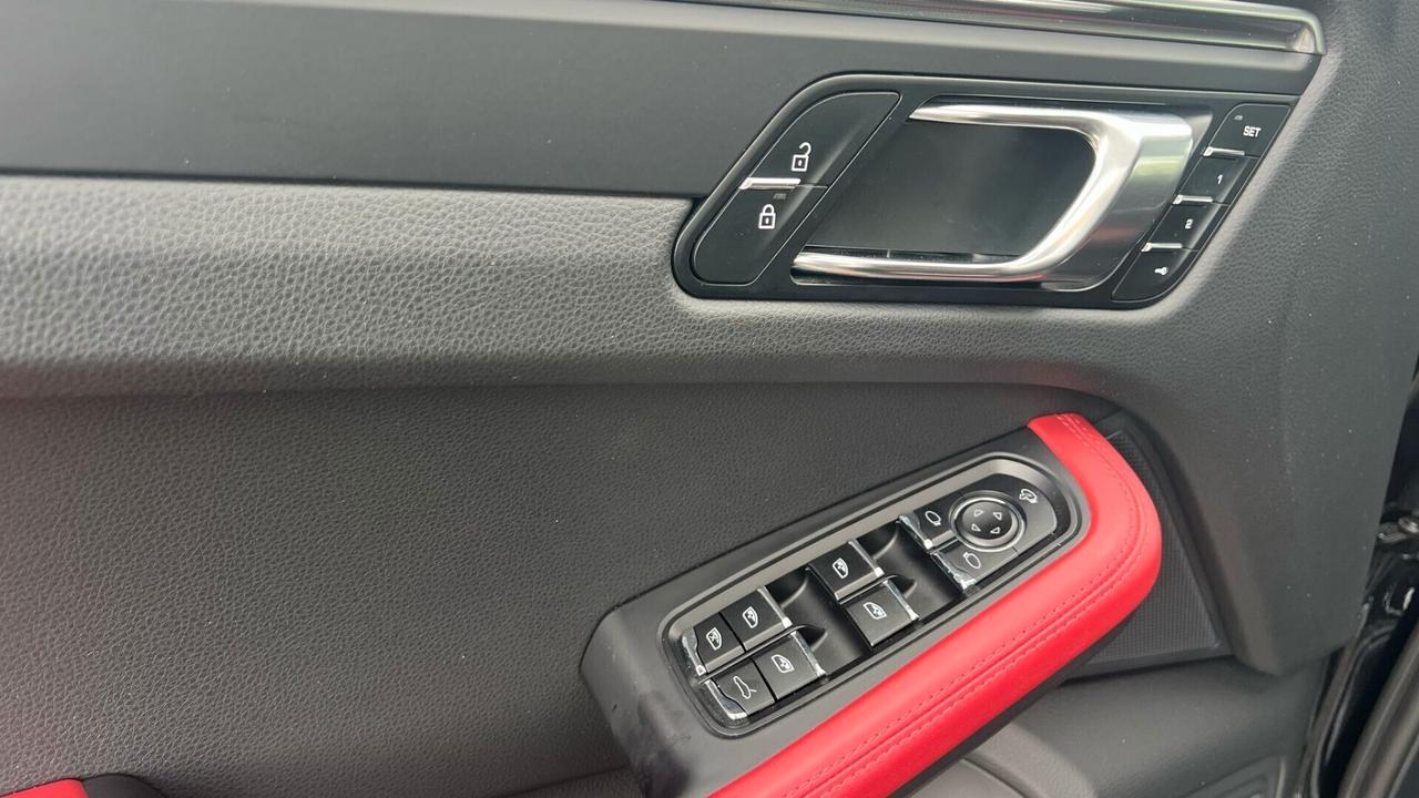 Porsche Macan 2.0 265 Cv Tetto Apribile Pelle Nav.