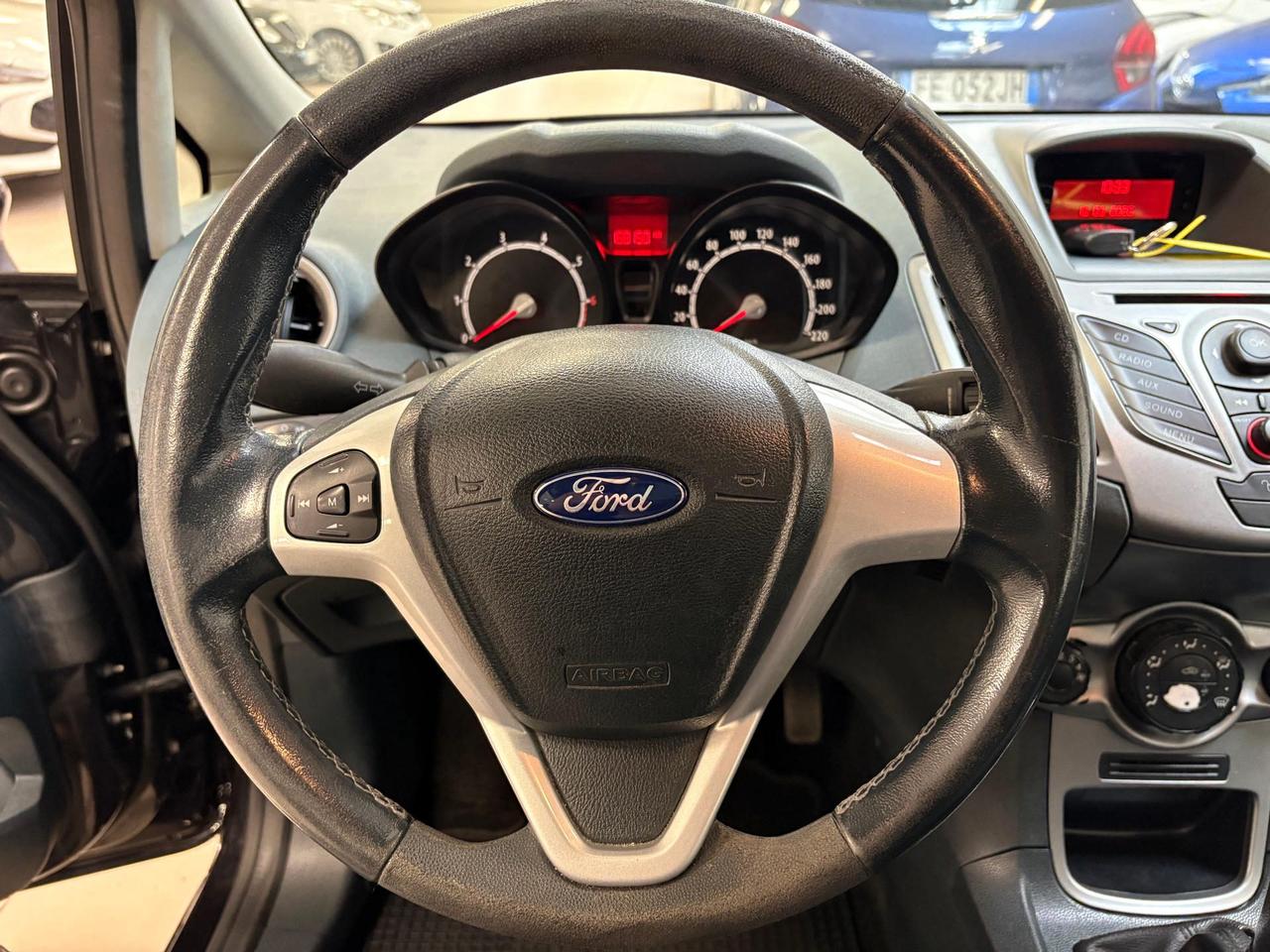 Ford Fiesta 5p 1.2 16v + c/esp 82cv E5