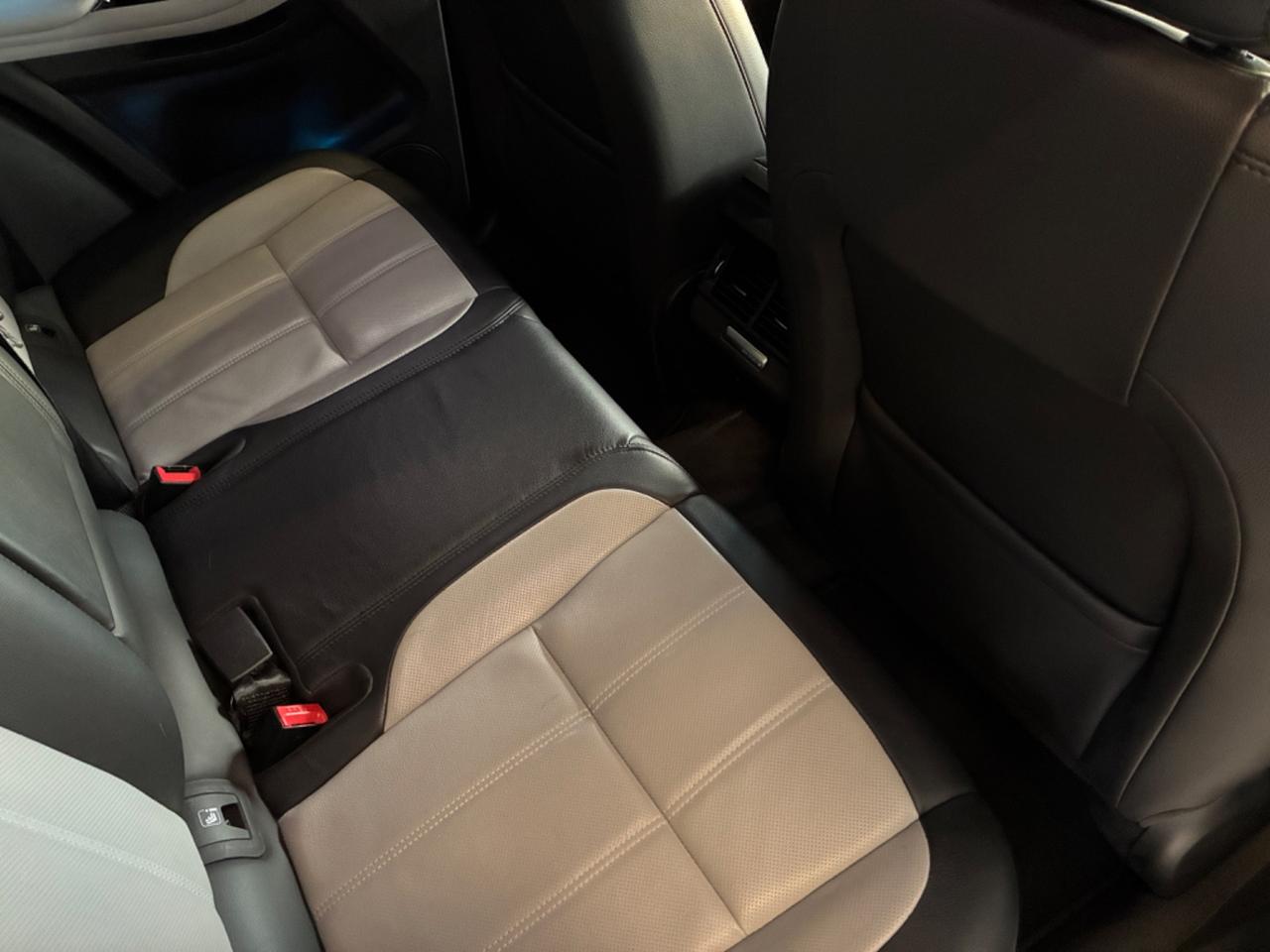 Land Rover Range Evoque 2.0D I4 163 CV AWD R-Dynamic