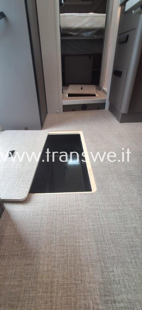 Bürstner B66 732TD Letto centrale nautico con cambio automatico