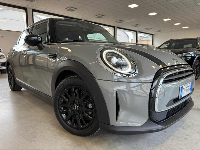 MINI Cooper 1.5 Cooper Camden 5 porte Cambio Automatico