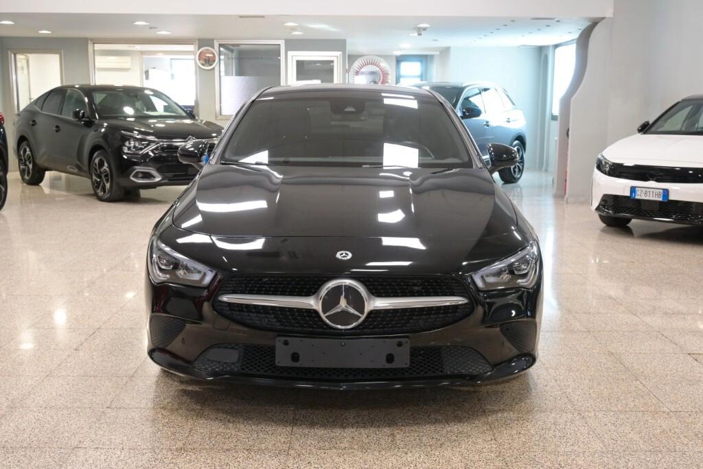 MERCEDES-BENZ CLA SHOOTING BRAKE 180D 115CV AUTOMATIC BUSINESS SOLUTION ( FARI LED - CRUISE - NAVI PREMIUM - MIRROR - PARK ASSIST - TELECAMERA POST. )