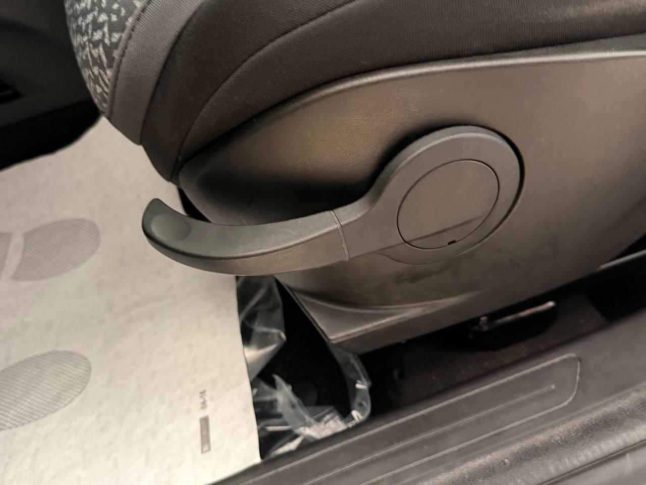 Lancia Ypsilon 1.2 69 cv. ELEFANTINO BLU