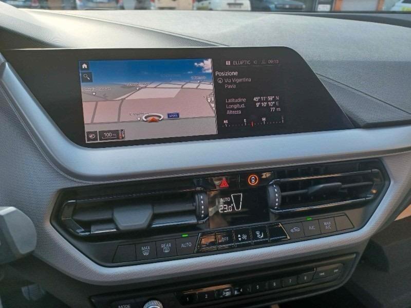 Bmw 116 116d 5p. Business Advantage